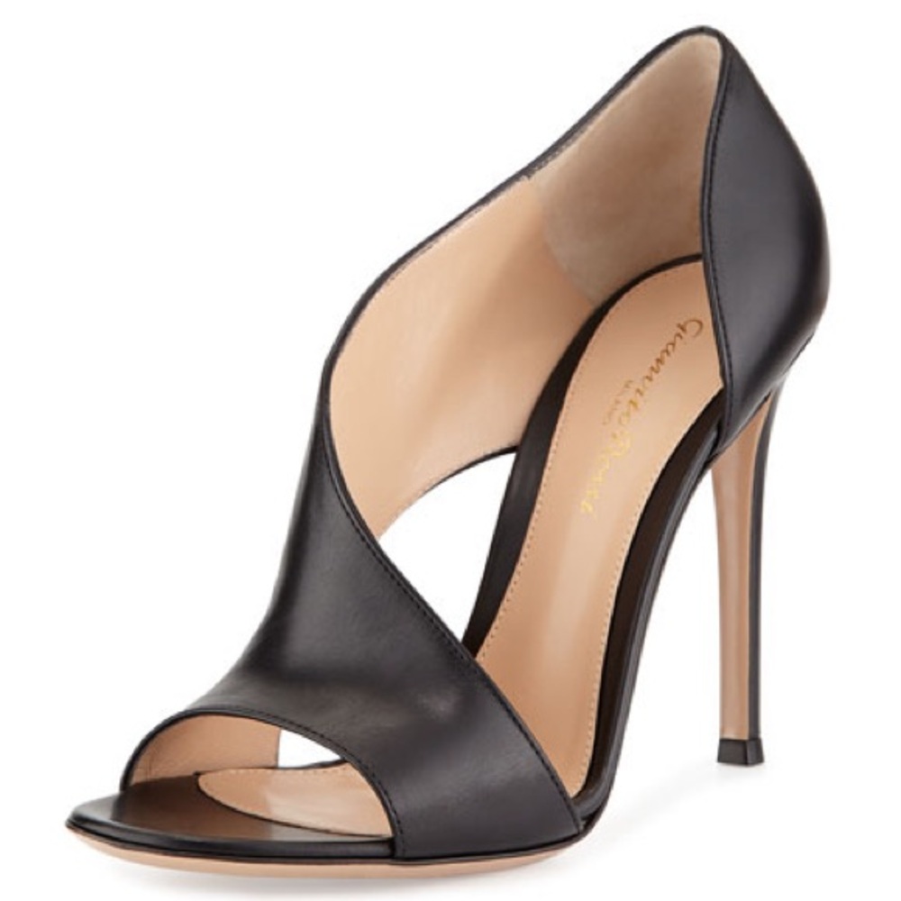 Gianvito Rossi Half-D’Orsay Asymmetric Elegant Sandal. Size 6